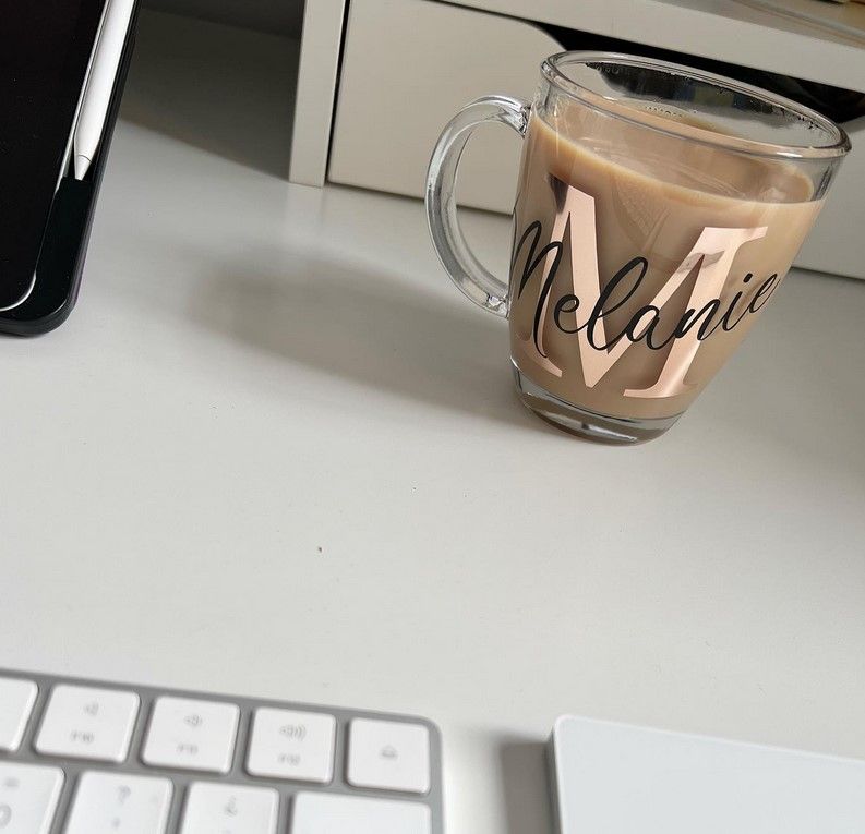 Taza de cristal personalizada Dorado Rosa y Negro